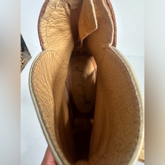 Free People Phoenix Heel Boot Bootie Open Toe Brown
Leather Neutral Size EUR 38 - Picture 12 of 14
